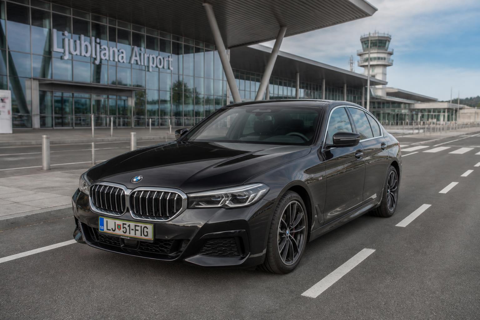 BMW serija 5 — Limuzina