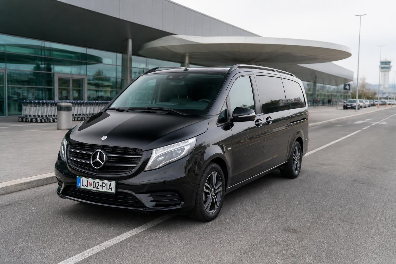 Mercedes V class — Premium kombi